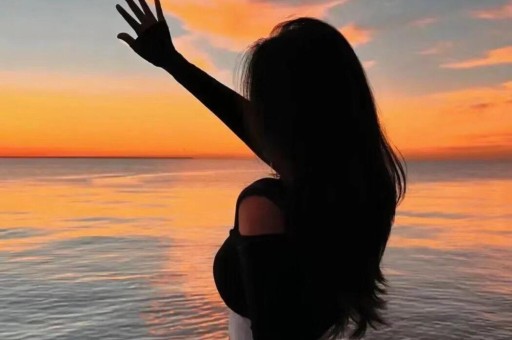 楼市早餐荟 杭州市住宅老旧电梯集中更新已超4000台；中国海外发展上半年股东应占溢利8599亿元